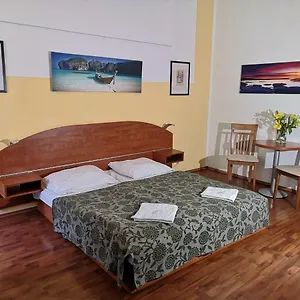 Hotel apartamentowy Auspicie