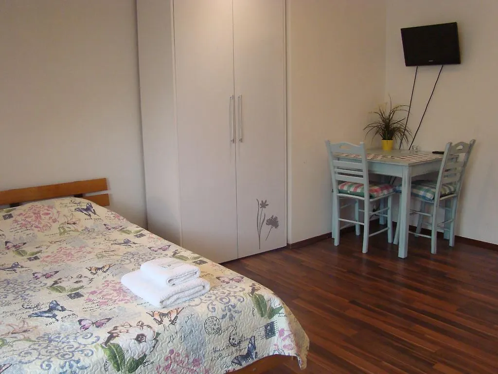 Mystayprague Apartments Πράγα